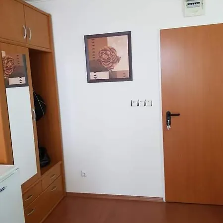 Apartment Rainbow 1 *